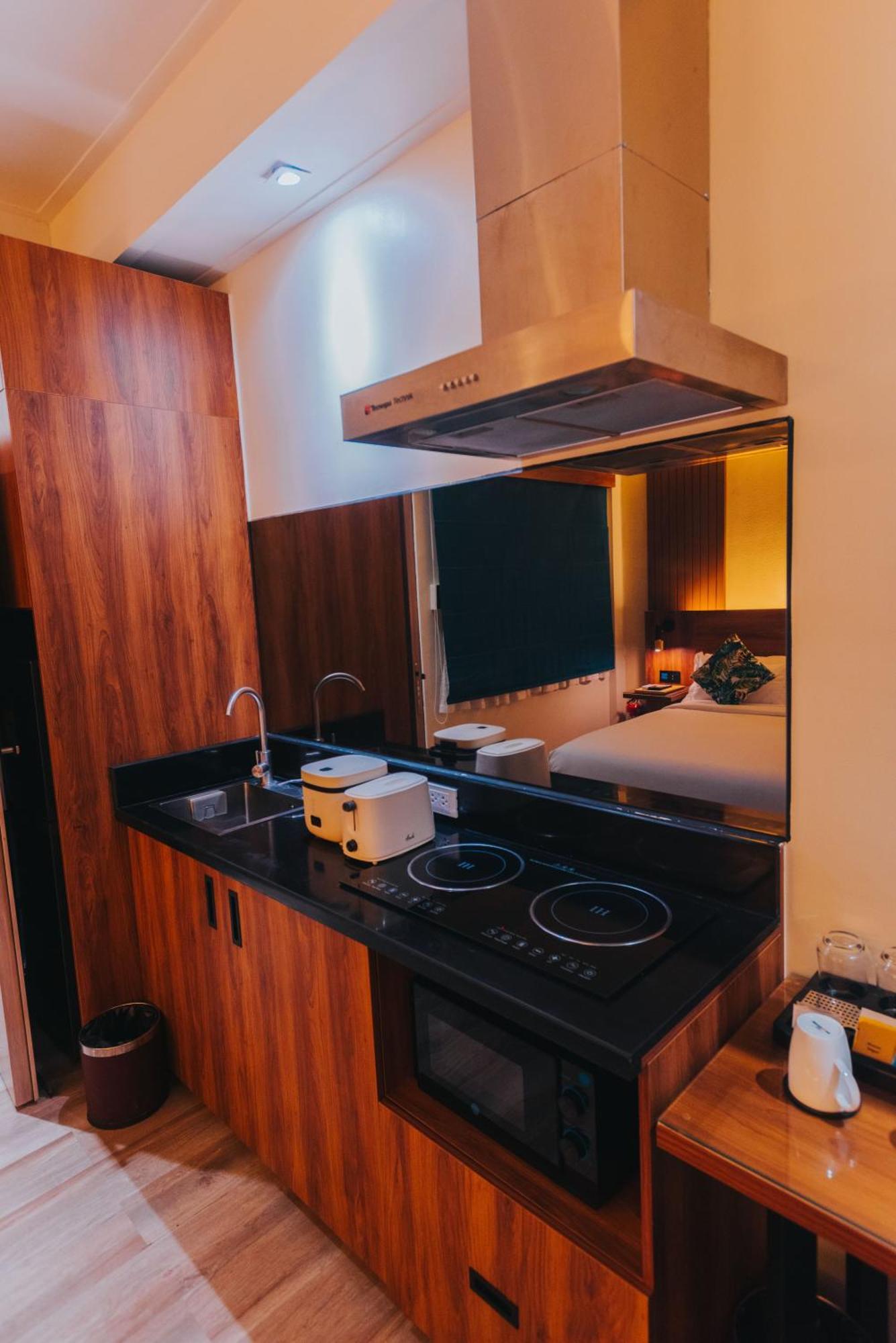 Surestay Studio By Best Western Clarkview Angeles City Екстер'єр фото