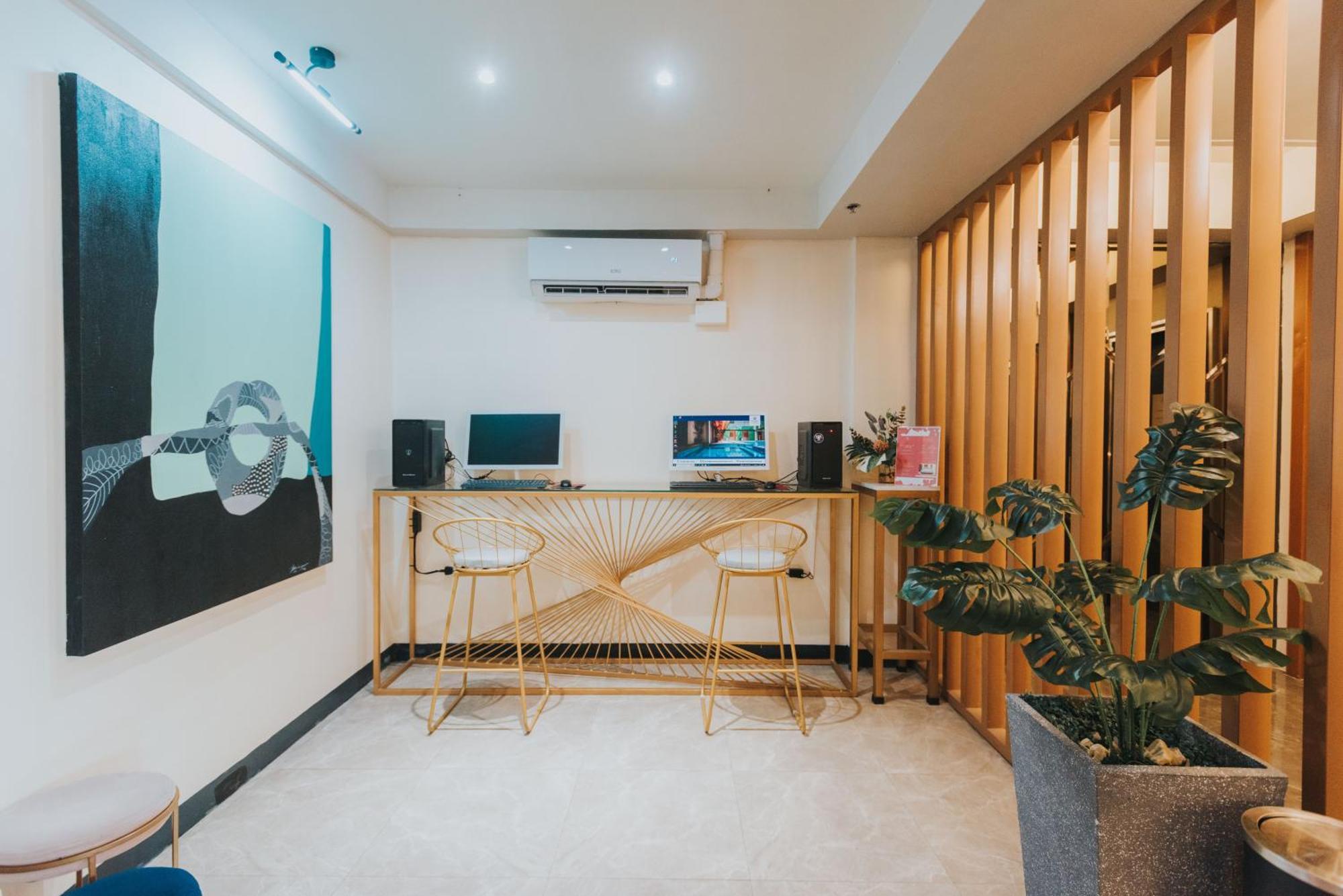 Surestay Studio By Best Western Clarkview Angeles City Екстер'єр фото